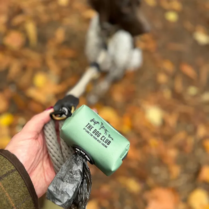 the-dog-club-bag-holder-new-1